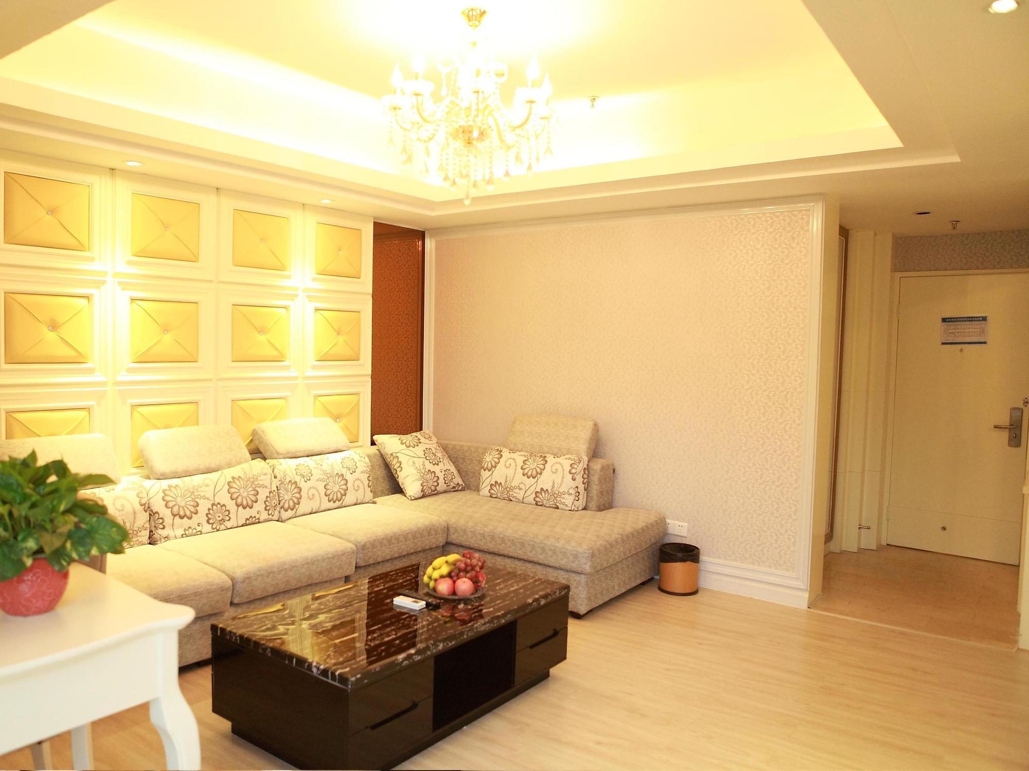 Bluesky Hotel Guangzhou Bagian luar foto